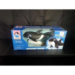 Vtg 1996 Sea World "Swimmin Shamu" swimming Motorized bath pool toy whale boat